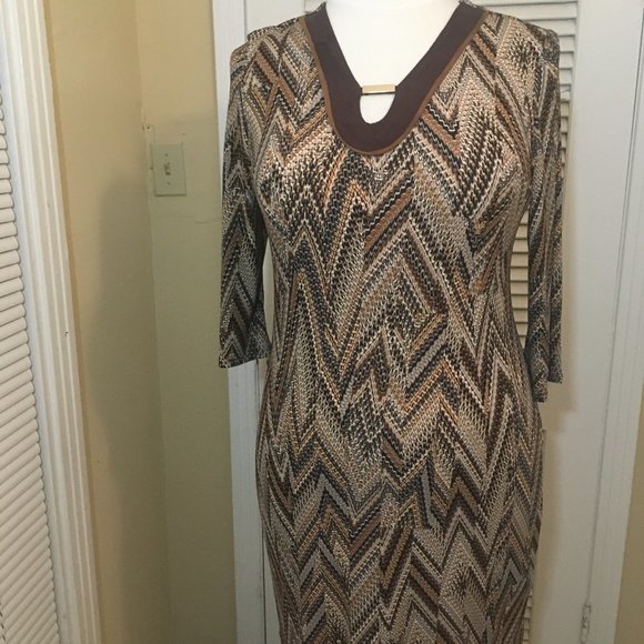 Sandra Darren Dresses & Skirts - Sandra Darren Dress with Faux Suede Collar